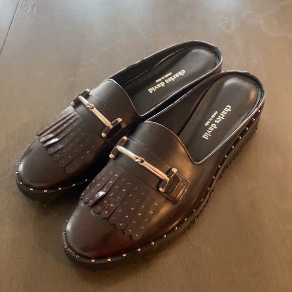 Charles David studded lug sole mules size 7 - Picture 5 of 6